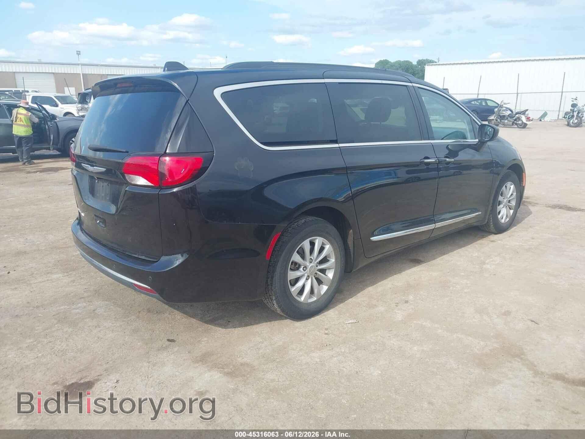2017 CHRYSLER PACIFICA - VIN: 2C4RC1BG7HR702333 - Photo 4
