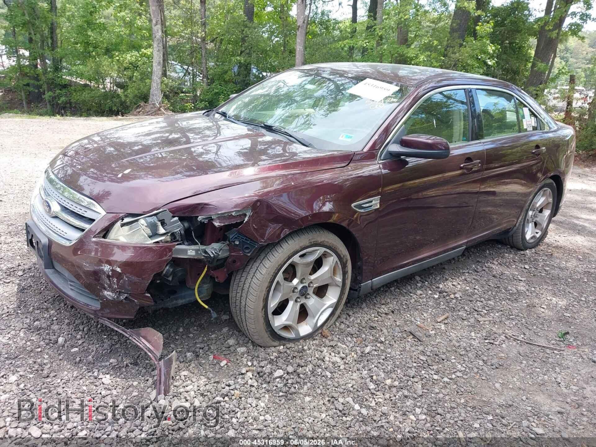 2011 FORD TAURUS - VIN: 1FAHP2EW3BG142463 - Фото 2