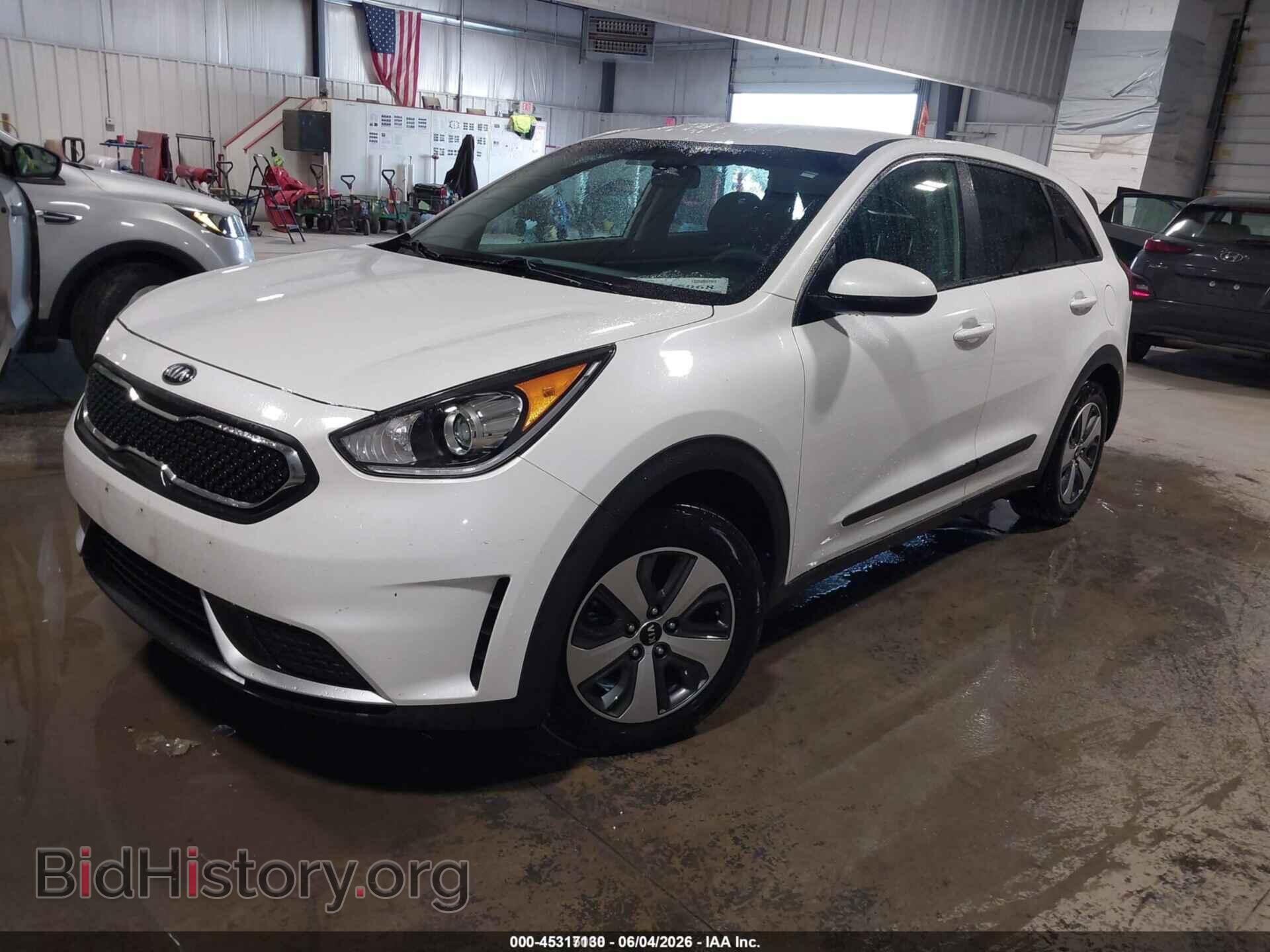 2018 KIA NIRO - VIN: KNDCB3LC2J5140411 - Фото 2