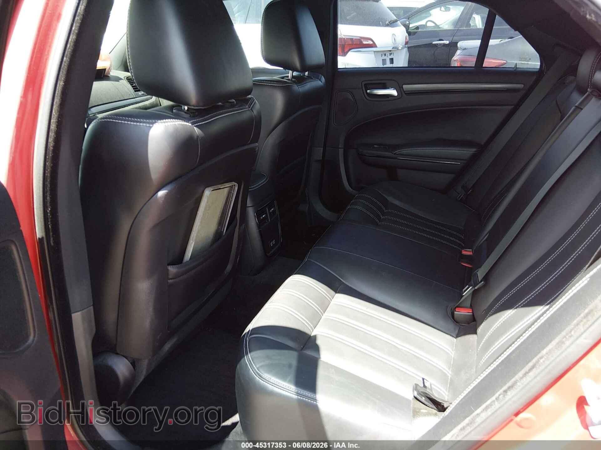2015 CHRYSLER 300 - VIN: 2C3CCAGG0FH746860 - Фото 8