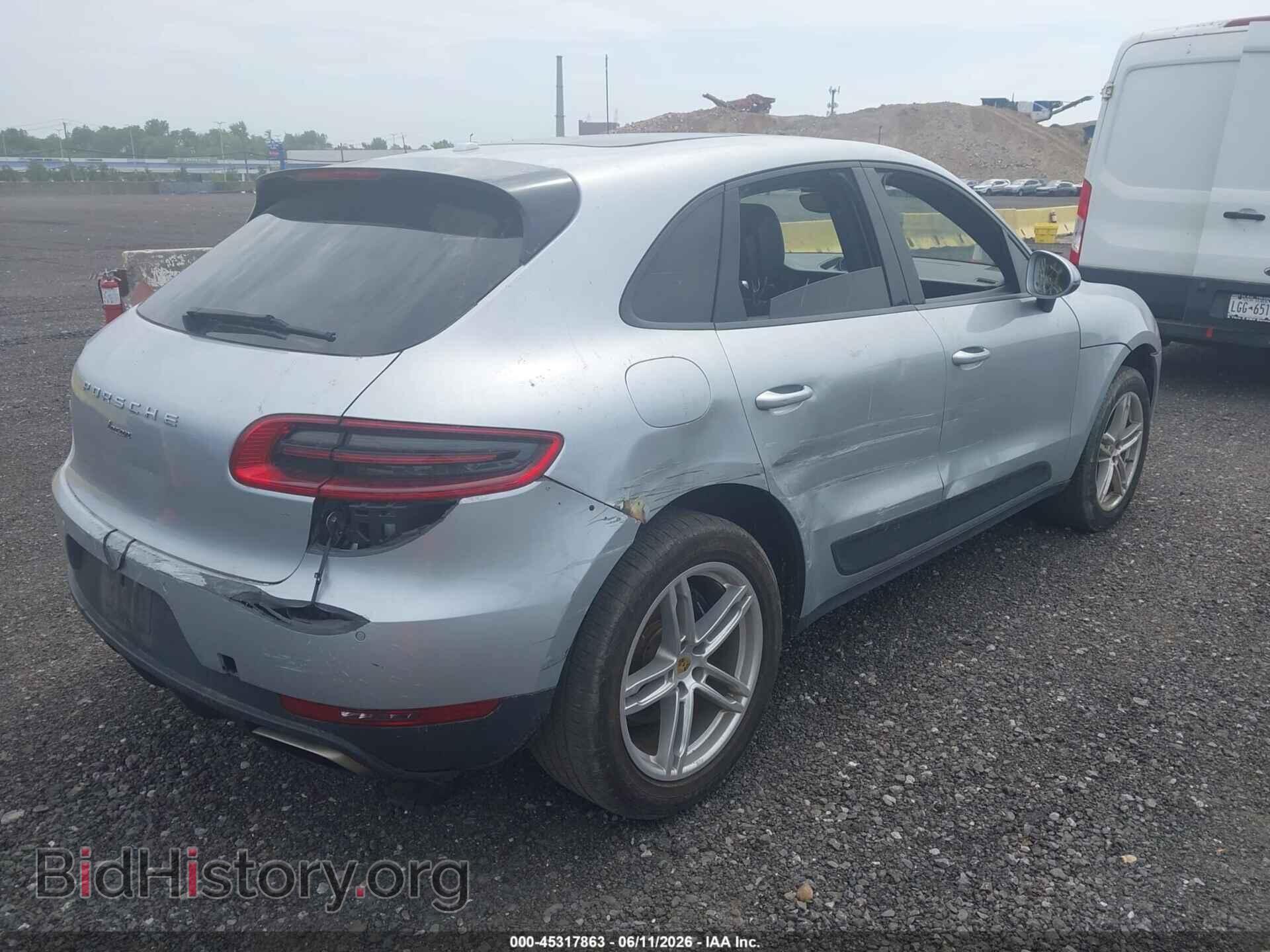 2017 PORSCHE MACAN - VIN: WP1AA2A59HLB04681 - Photo 4