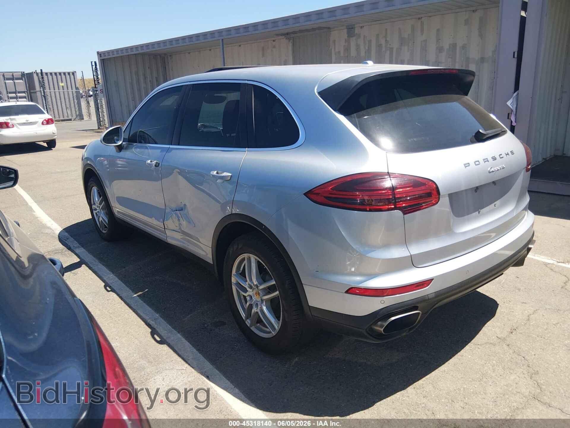 2016 PORSCHE CAYENNE - VIN: WP1AA2A25GLA04887 - Photo 3