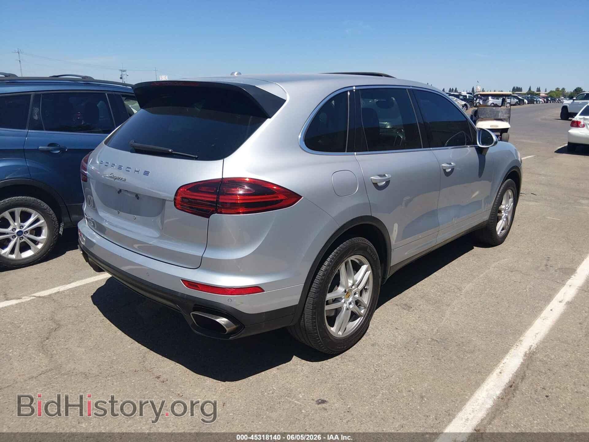 2016 PORSCHE CAYENNE - VIN: WP1AA2A25GLA04887 - Photo 4