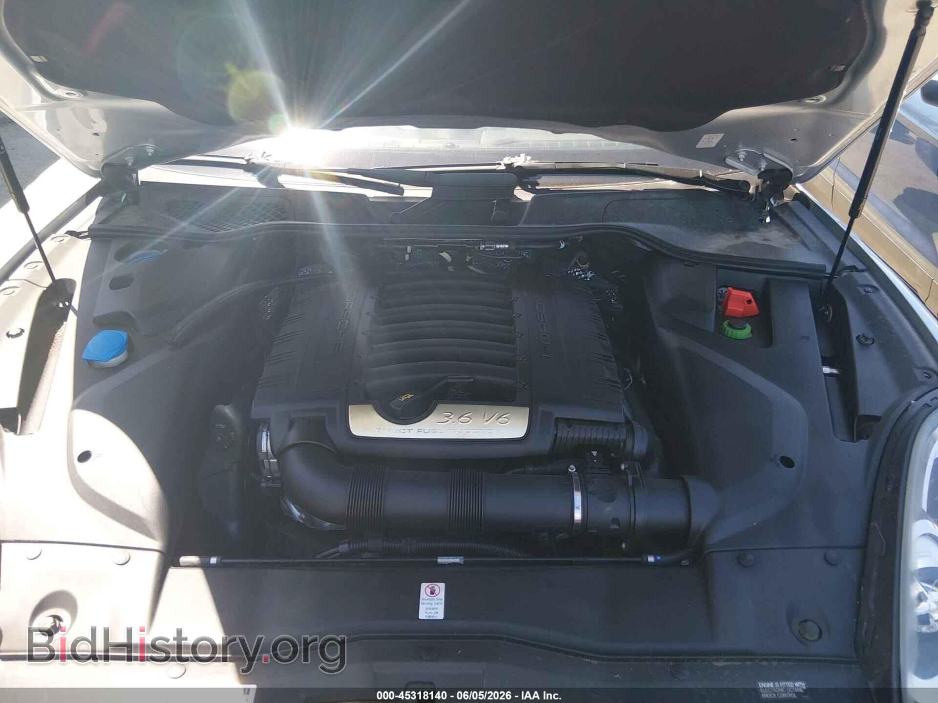 2016 PORSCHE CAYENNE - VIN: WP1AA2A25GLA04887 - Photo 10