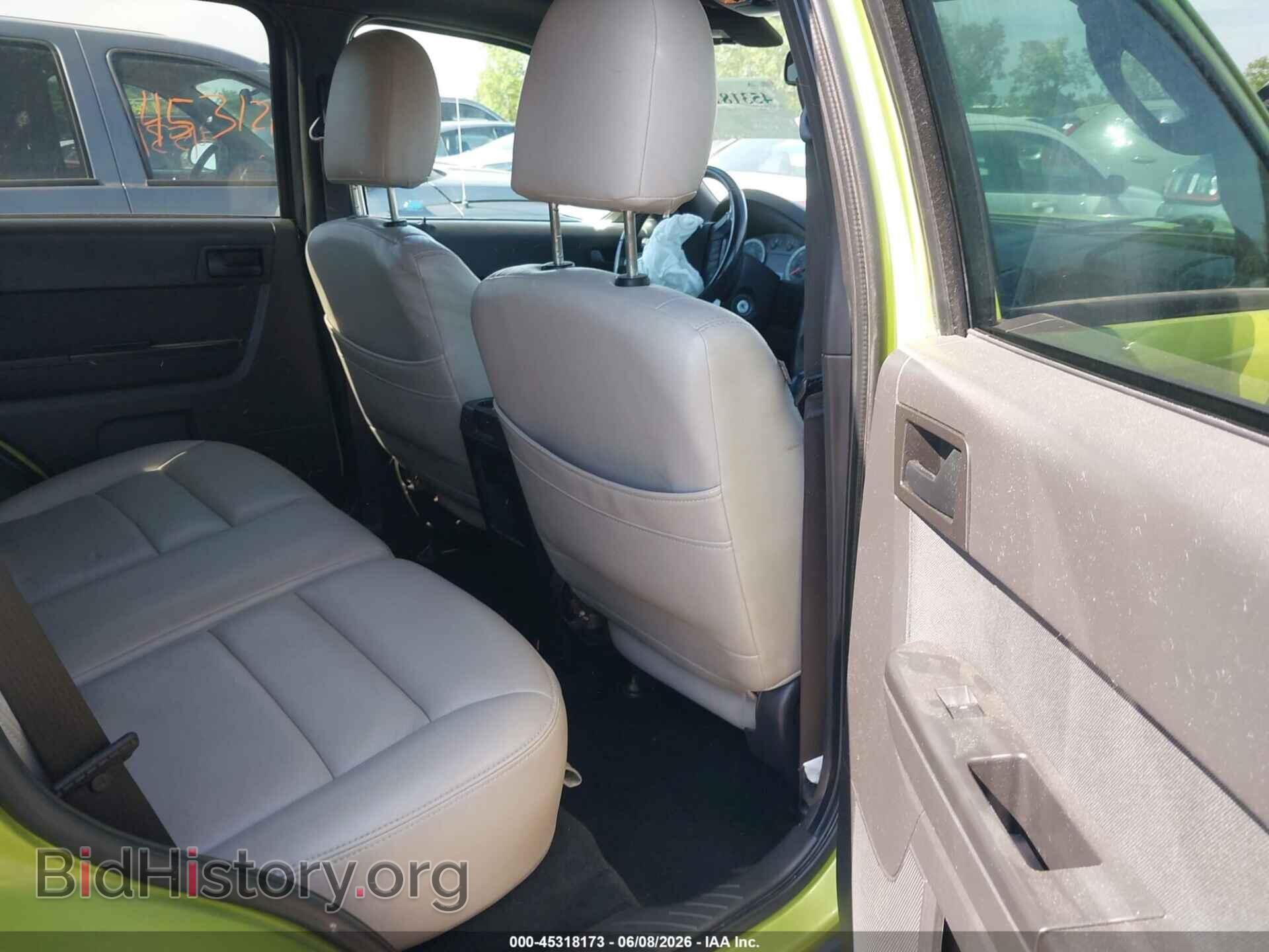2011 FORD ESCAPE - VIN: 1FMCU0D79BKB65069 - Photo 8