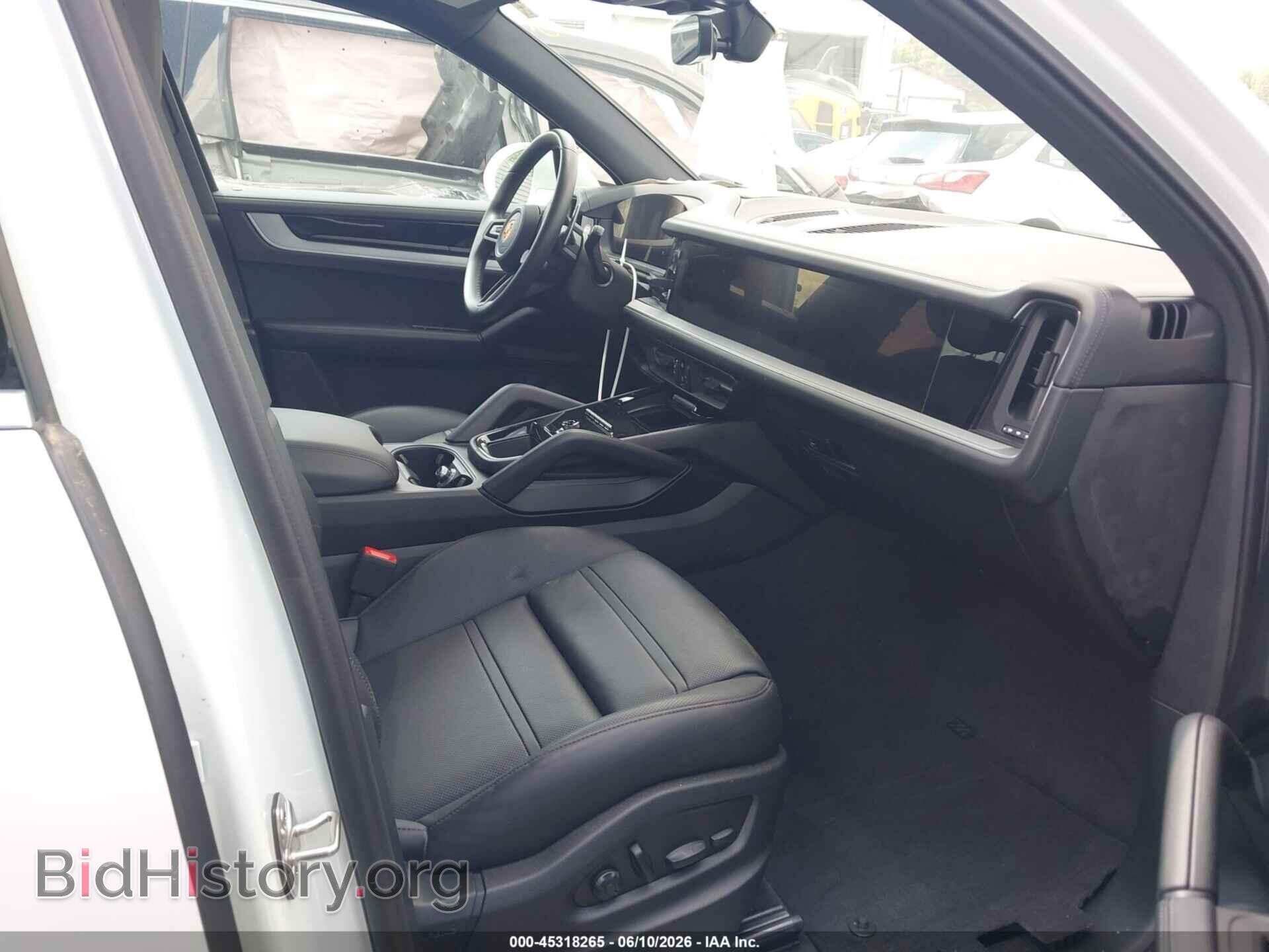 2024 PORSCHE CAYENNE - VIN: WP1AA2AY5RDA14496 - Photo 5