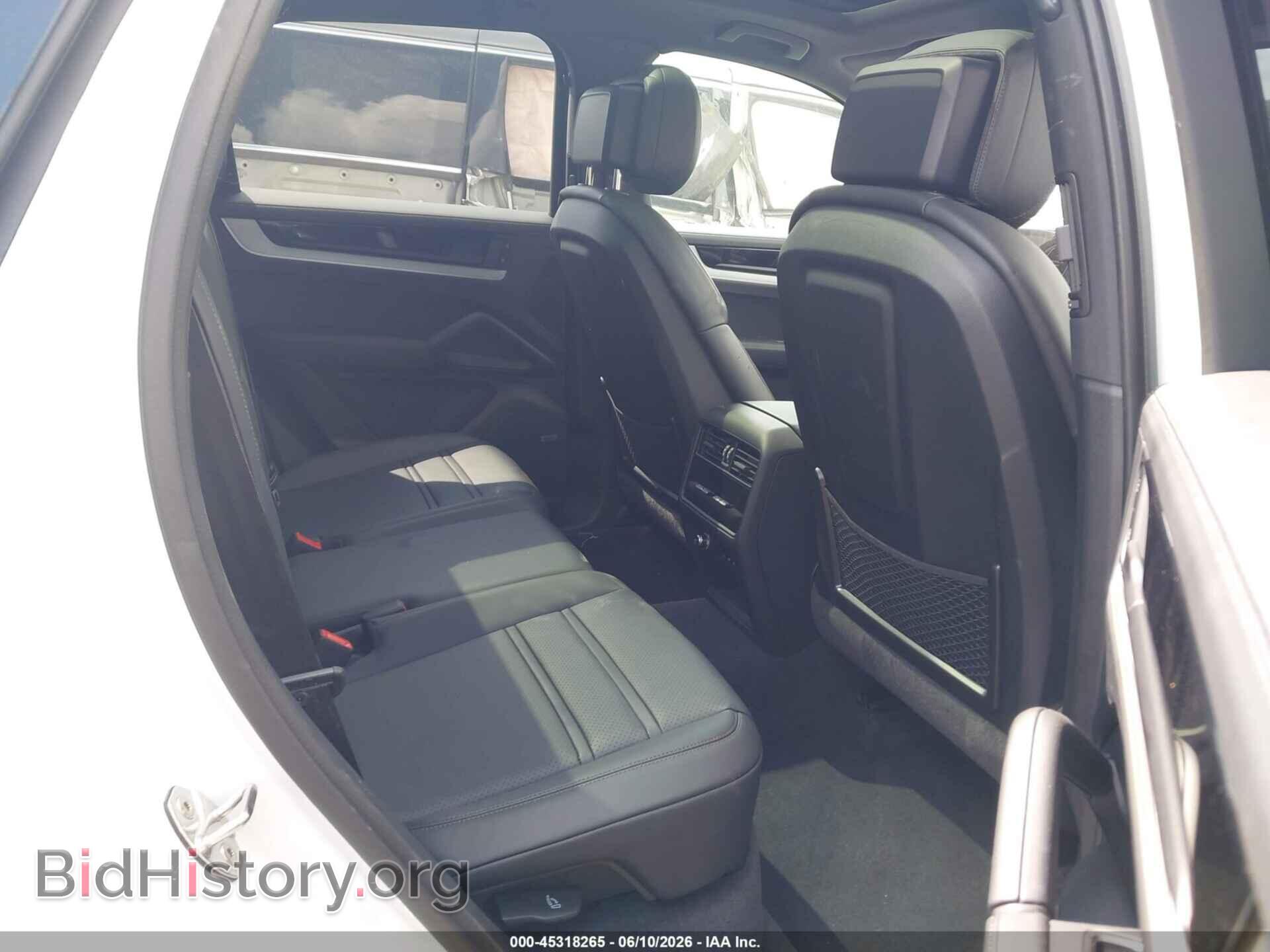 2024 PORSCHE CAYENNE - VIN: WP1AA2AY5RDA14496 - Photo 8