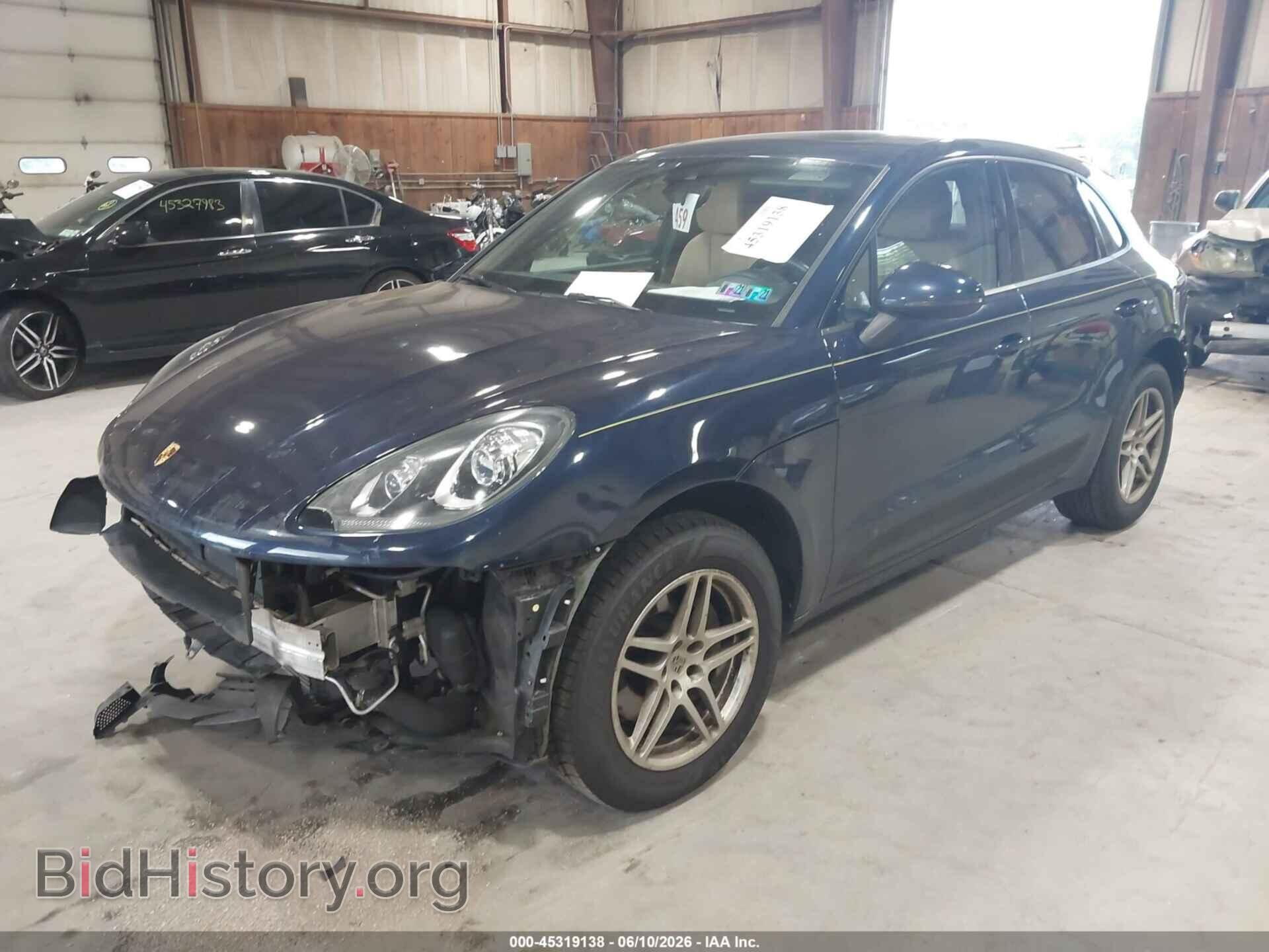 2017 PORSCHE MACAN - VIN: WP1AA2A52HLB02013 - Photo 2
