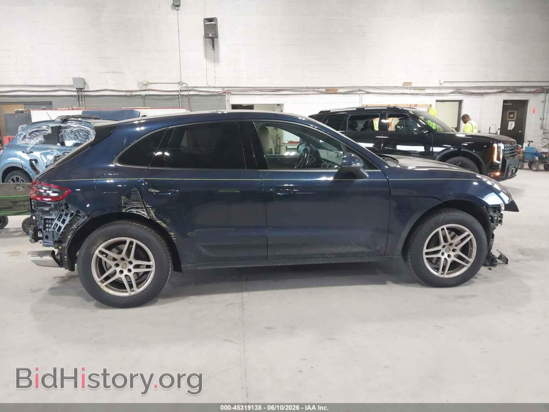 2017 PORSCHE MACAN - VIN: WP1AA2A52HLB02013 - Photo 14