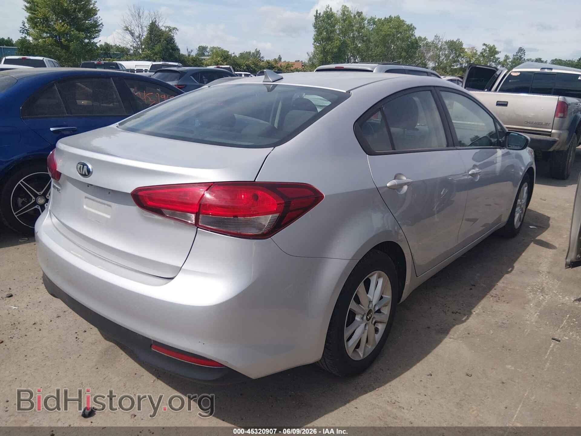 2017 KIA FORTE - VIN: 3KPFL4A77HE009785 - Фото 4