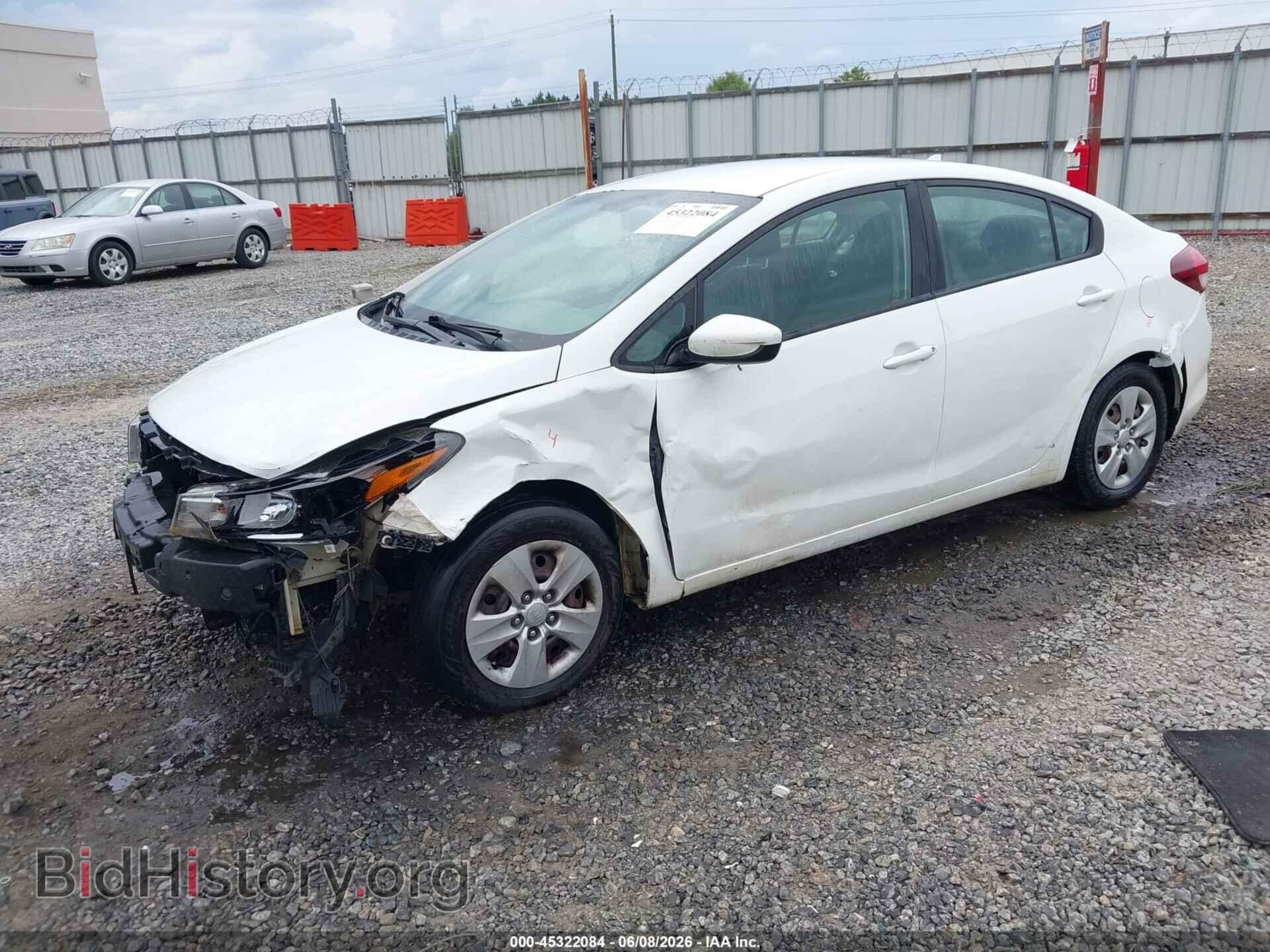 2017 KIA FORTE - VIN: 3KPFK4A73HE088018 - Фото 2