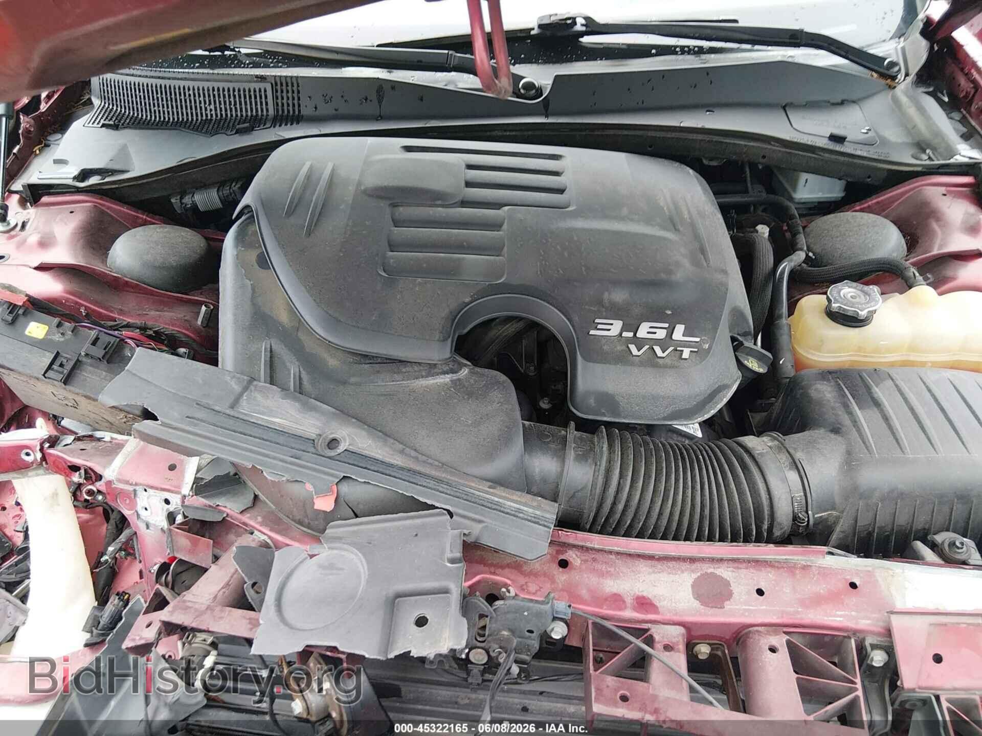 2018 CHRYSLER 300 - VIN: 2C3CCAAGXJH250093 - Фото 10