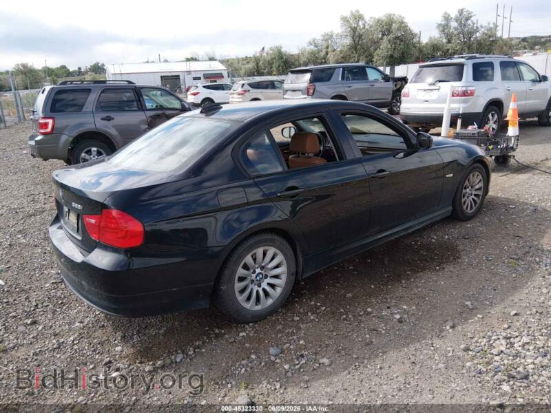 2009 BMW 328I (VIN WBAPH535X9A435012) — фото 4 из 11