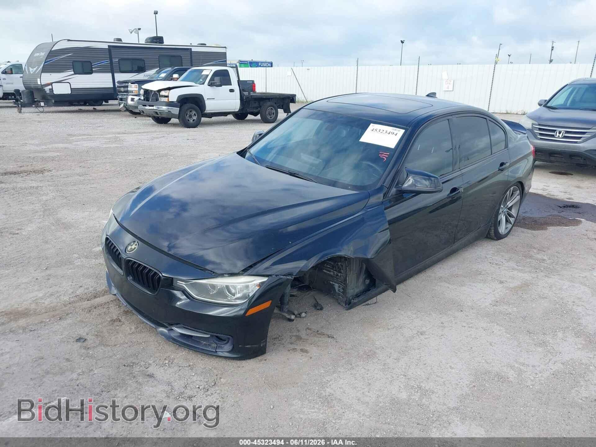 2013 BMW 335I - VIN: WBA3A9C50DF475993 - Фото 2