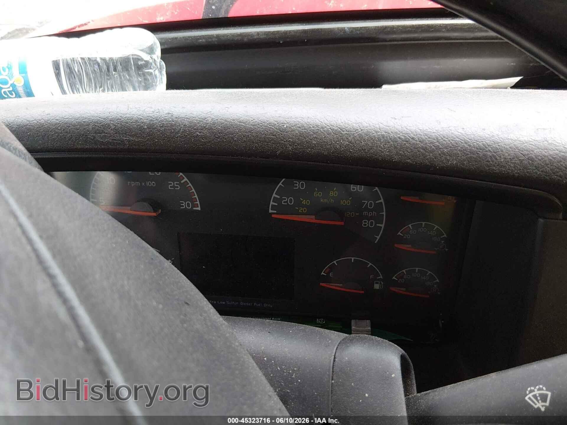 2012 VOLVO VN - VIN: 4V4NC9EJ8CN550156 - Фото 5