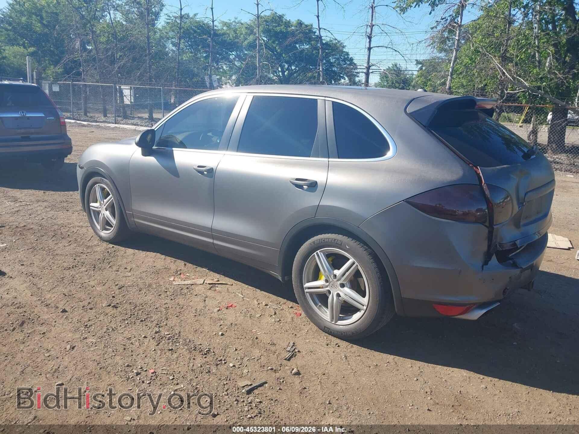2013 PORSCHE CAYENNE - VIN: WP1AB2A22DLA80513 - Photo 3