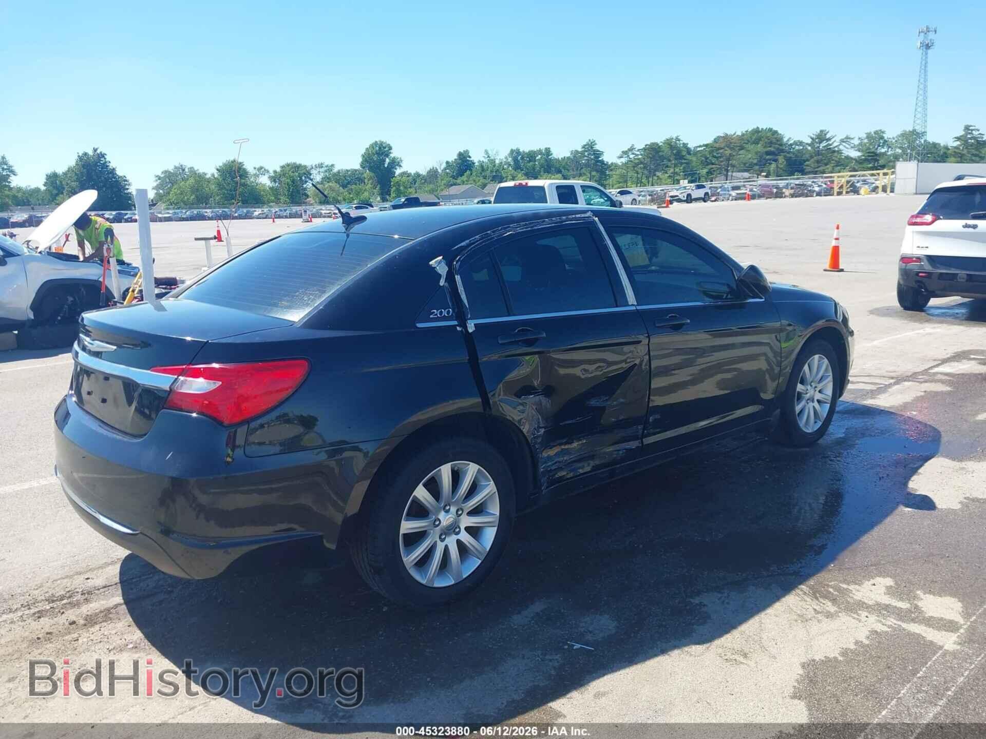 2013 CHRYSLER 200 - VIN: 1C3CCBBB9DN602102 - Photo 4