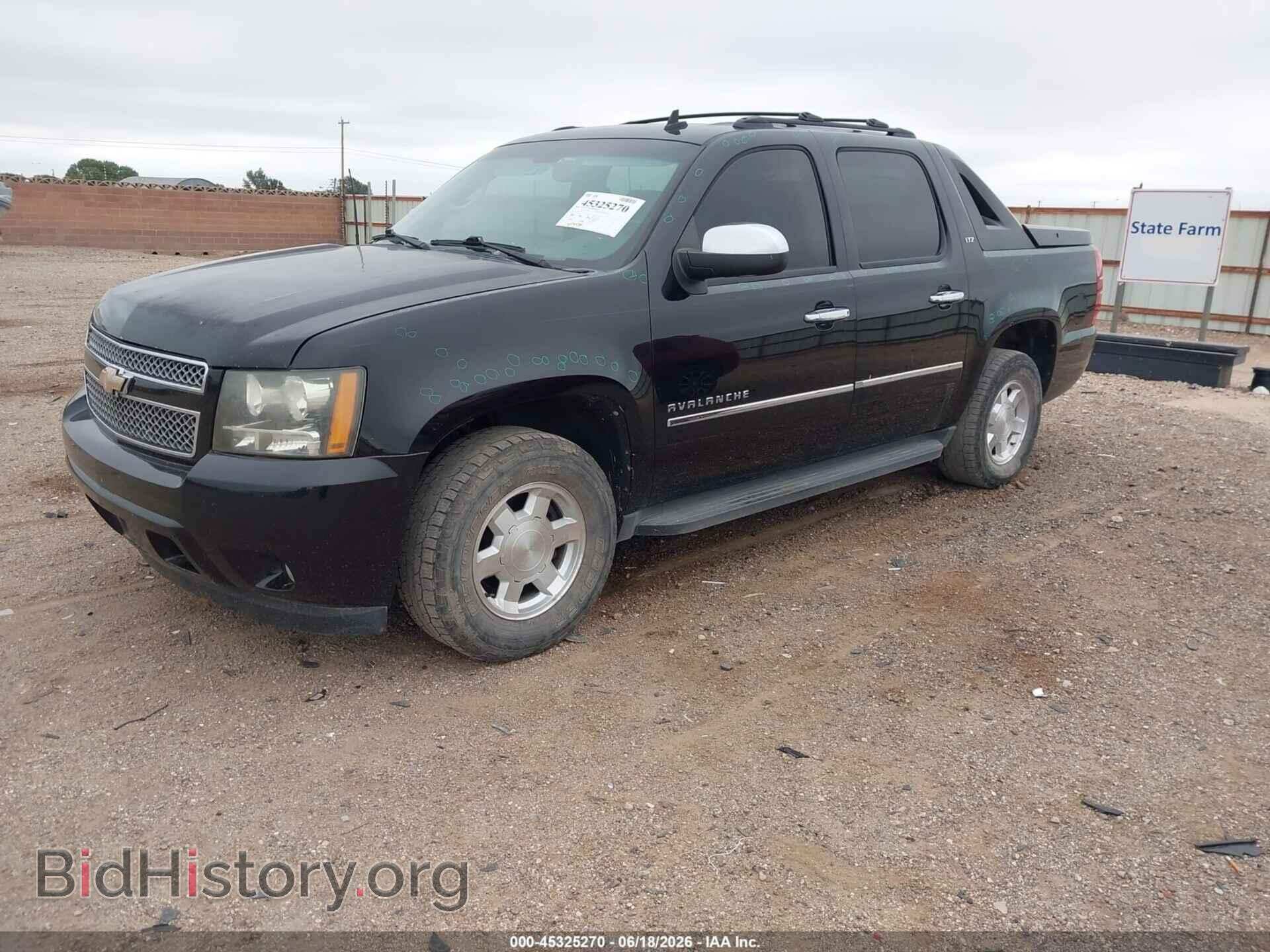 2011 CHEVROLET AVALANCHE 1500 - VIN: 3GNTKGE3XBG347327 - Фото 2