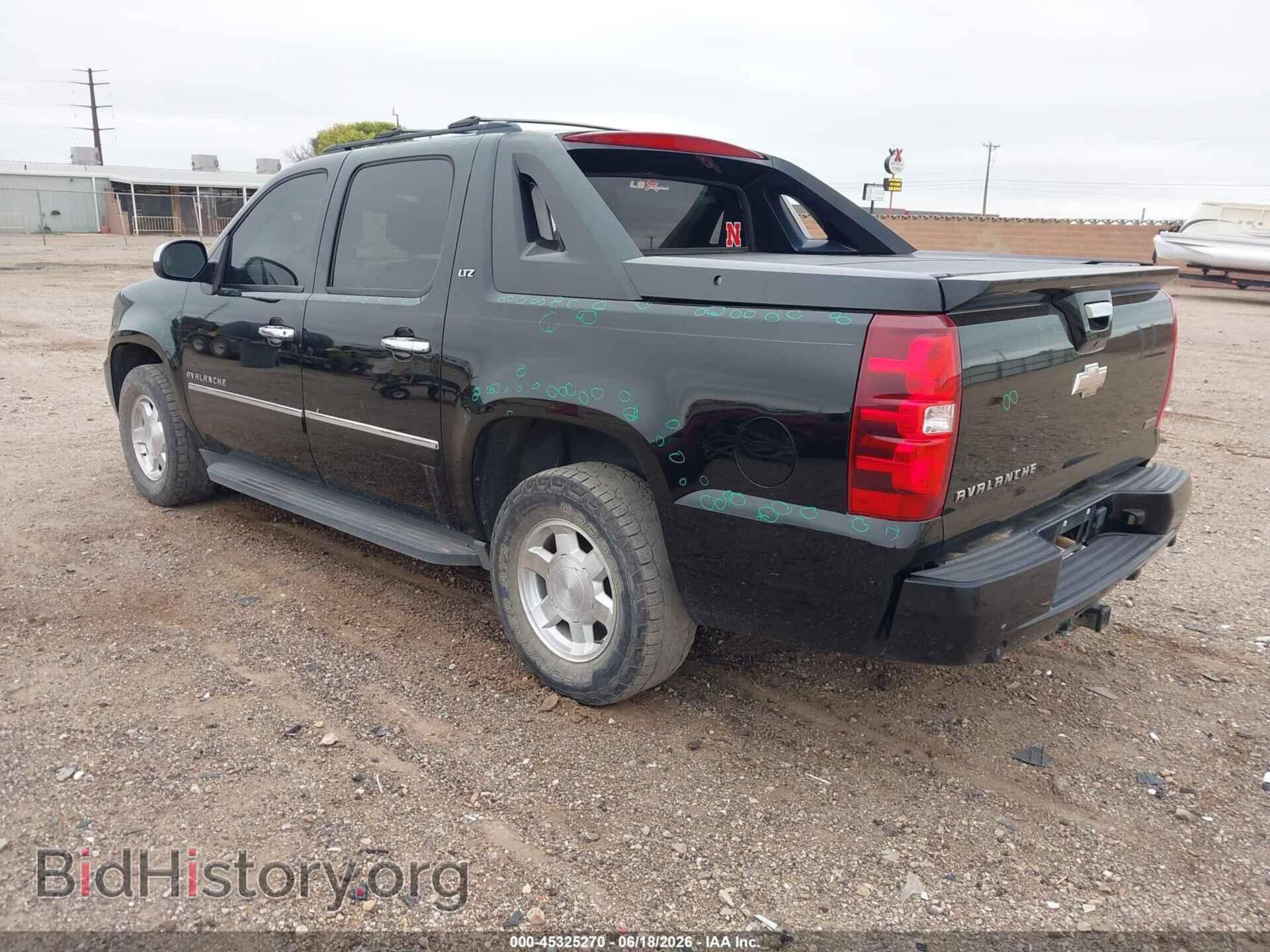2011 CHEVROLET AVALANCHE 1500 - VIN: 3GNTKGE3XBG347327 - Фото 3