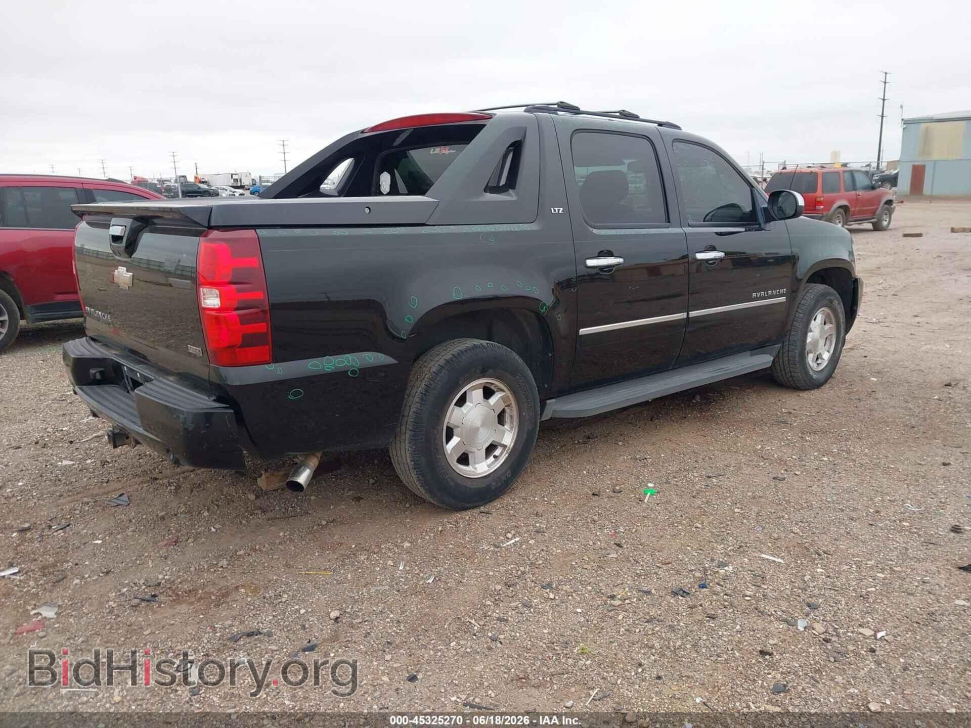 2011 CHEVROLET AVALANCHE 1500 - VIN: 3GNTKGE3XBG347327 - Фото 4