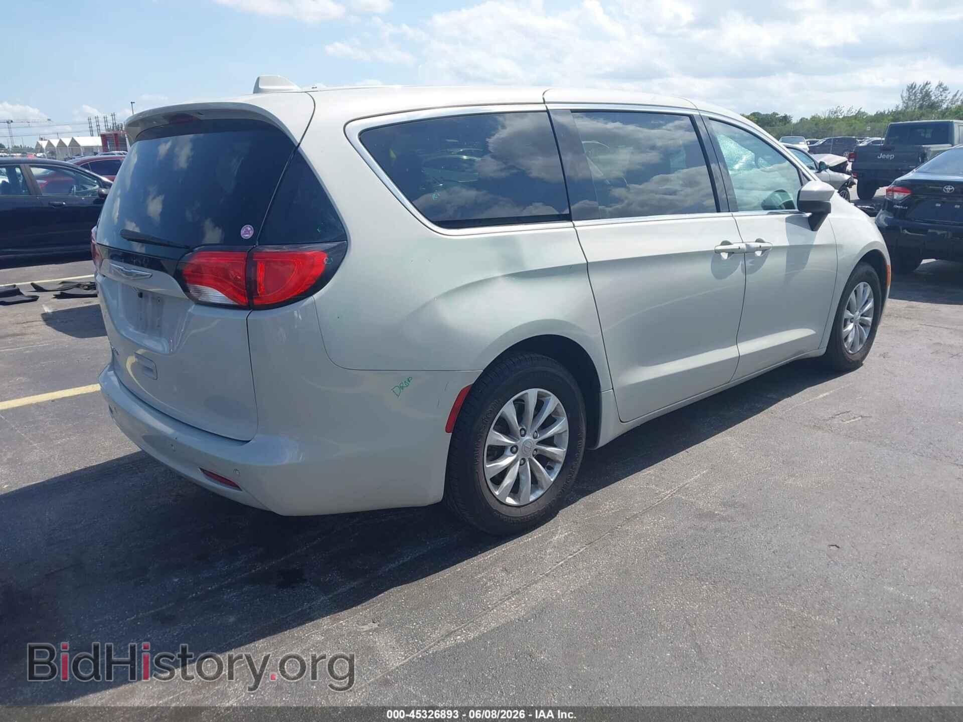 2017 CHRYSLER PACIFICA - VIN: 2C4RC1DG8HR565674 - Фото 4