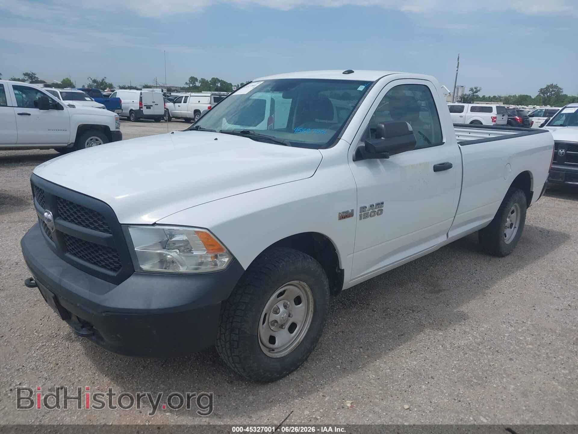 2017 RAM 1500 - VIN: 3C6JR7DTXHG535875 - Фото 2