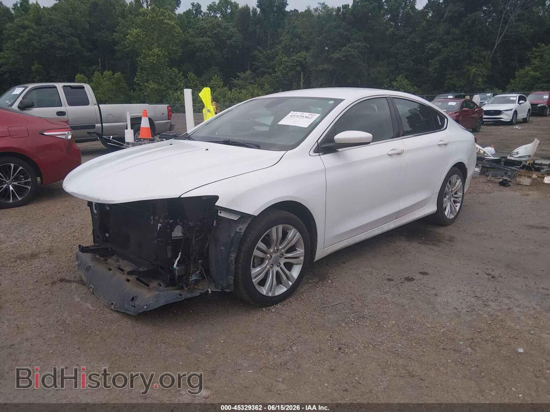 2016 CHRYSLER 200 - VIN: 1C3CCCAB1GN147399 - Фото 2