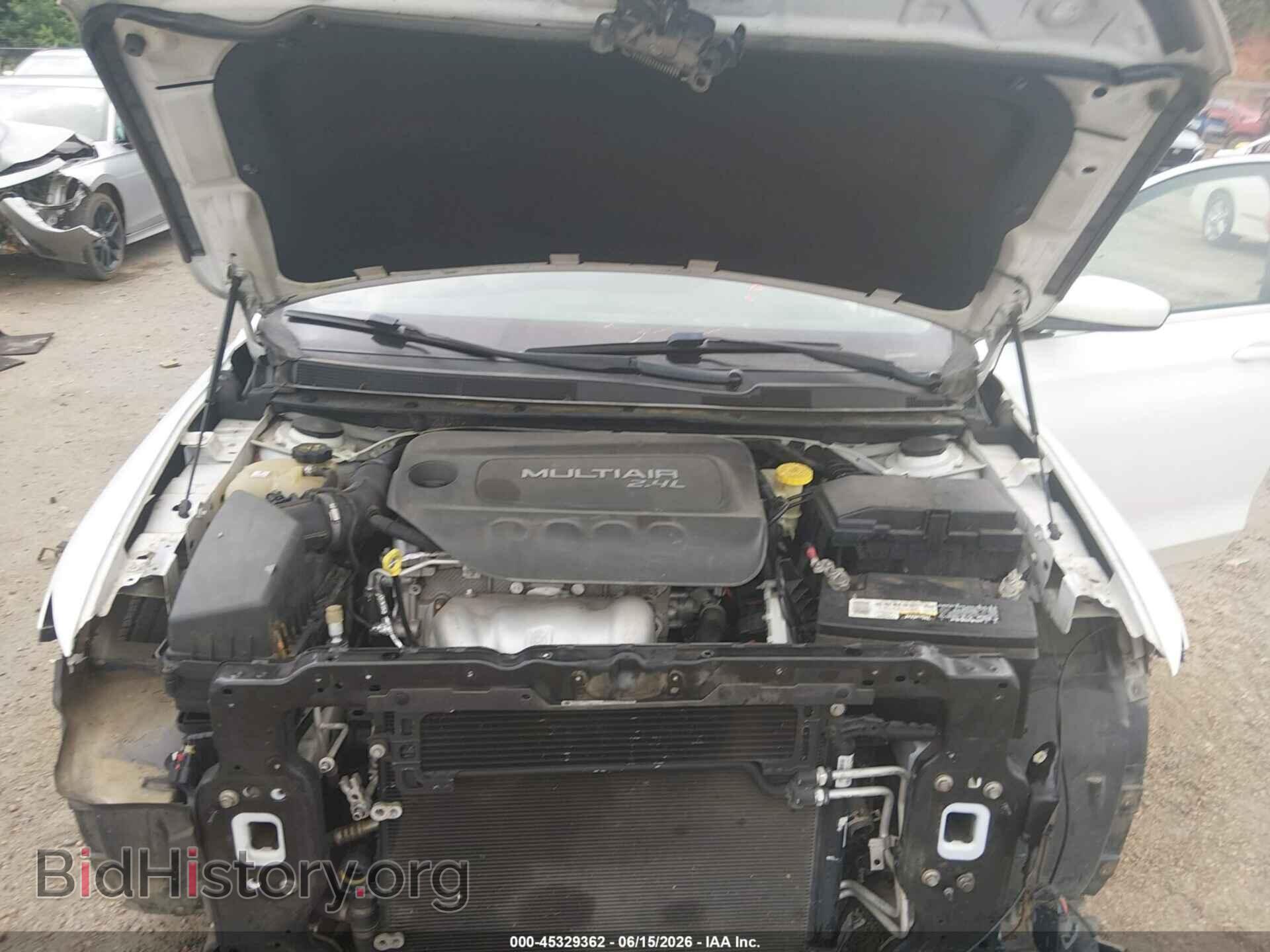 2016 CHRYSLER 200 - VIN: 1C3CCCAB1GN147399 - Фото 10