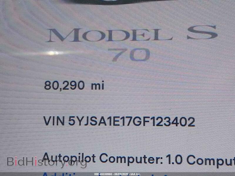 2016 Tesla MODEL S (VIN 5YJSA1E17GF123402) — фото 14 из 17