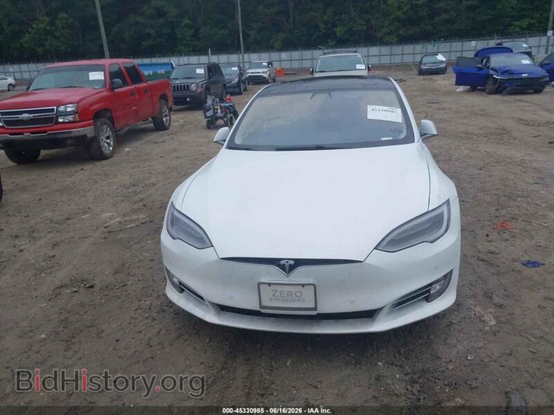 2018 Tesla MODEL S (VIN 5YJSA1E2XJF240102) — photo 12 of 19