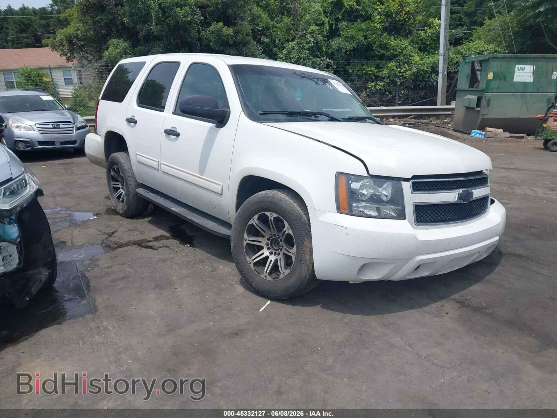 Photo 1GNLC2E05DR254384 - CHEVROLET TAHOE 2013