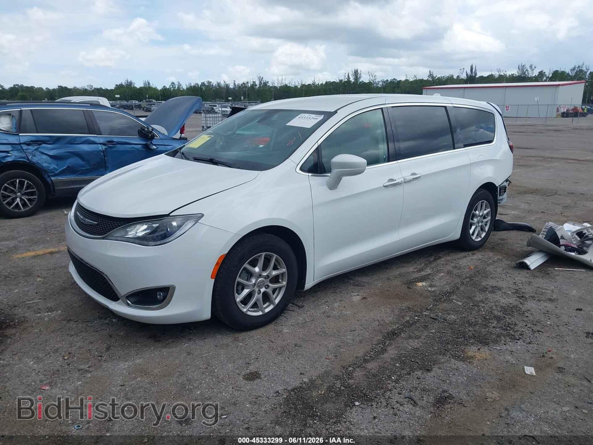 2020 CHRYSLER PACIFICA - VIN: 2C4RC1FG2LR104203 - Photo 2