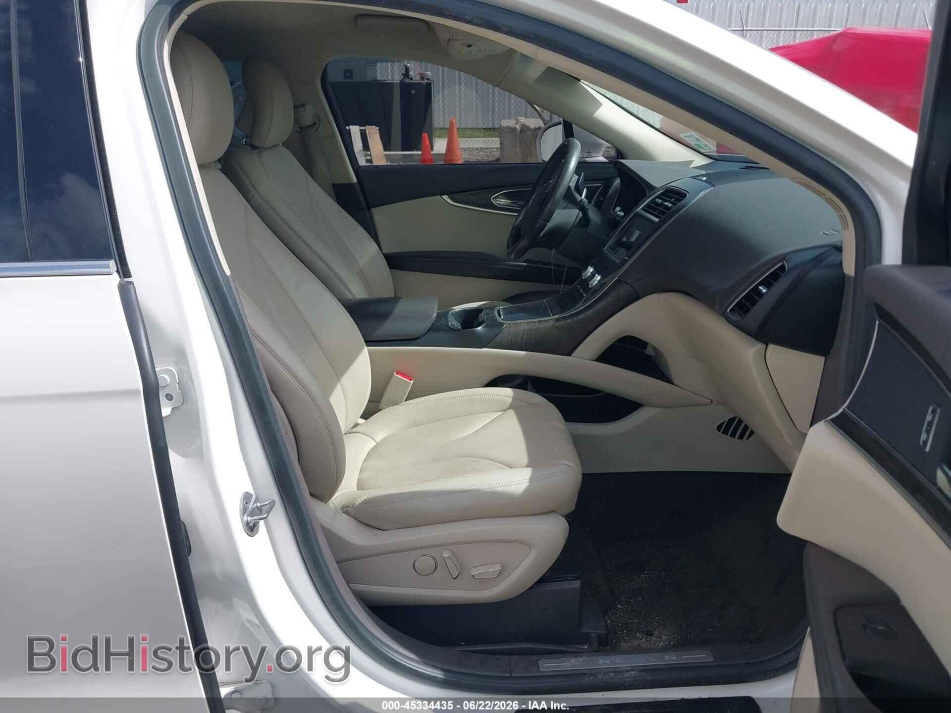 2017 LINCOLN MKX - VIN: 2LMPJ6KR2HBL49696 - Photo 5