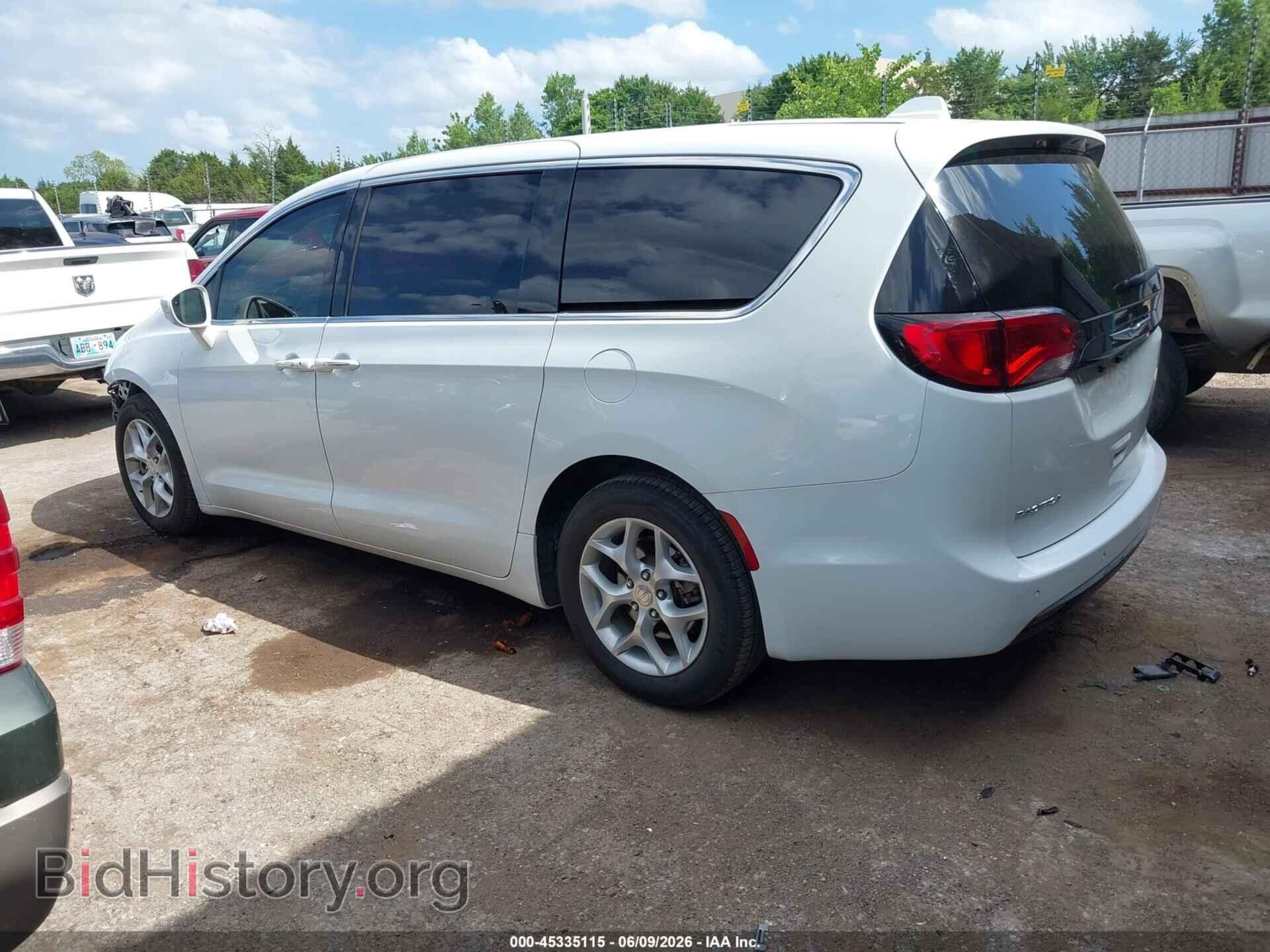 2018 CHRYSLER PACIFICA - VIN: 2C4RC1FGXJR125541 - Photo 3