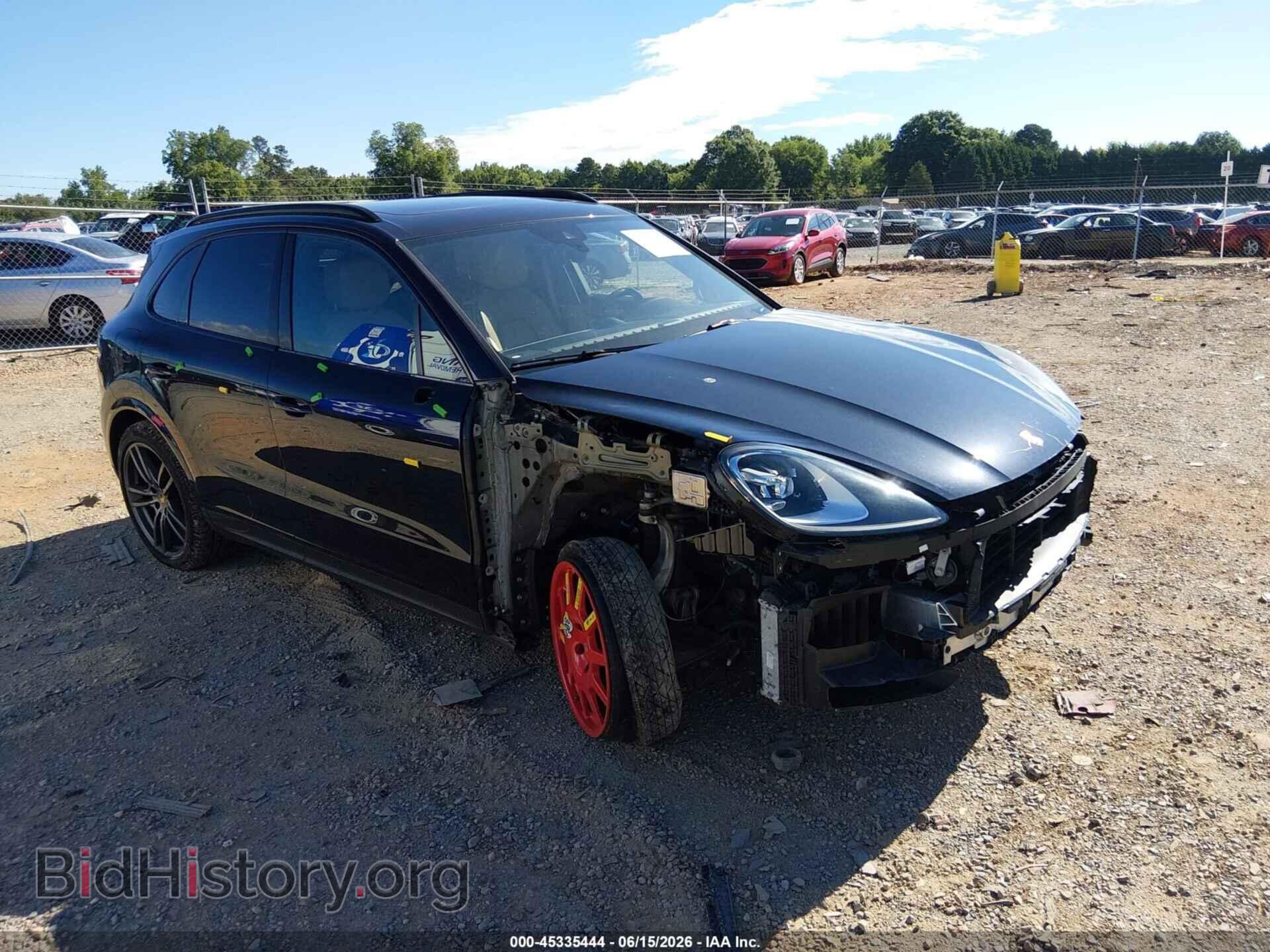 Фотография WP1AA2AY2PDA07986 - PORSCHE CAYENNE 2023