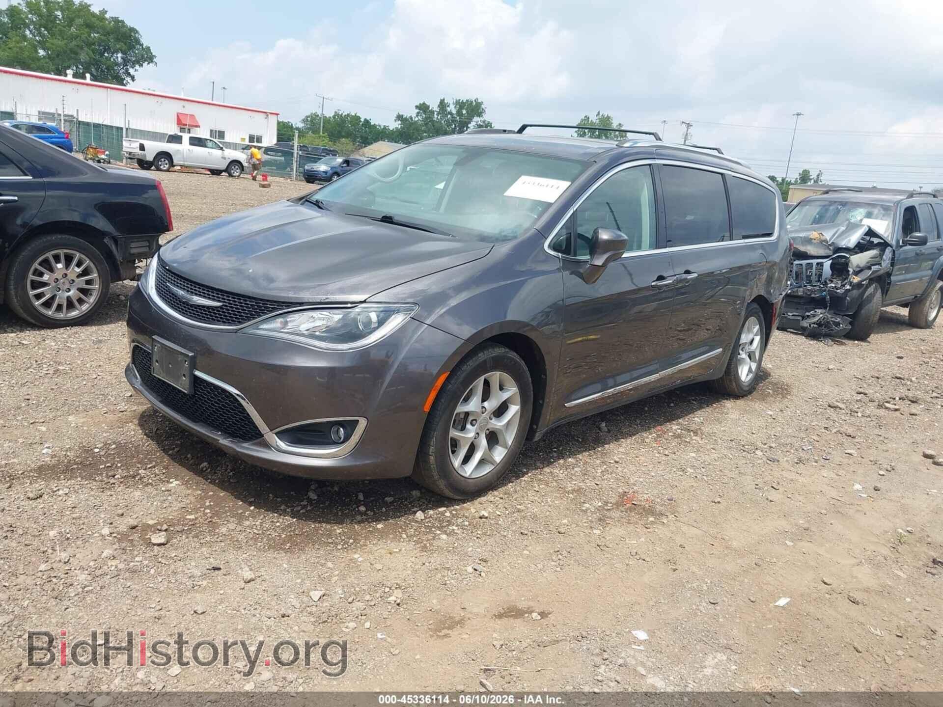 2017 CHRYSLER PACIFICA - VIN: 2C4RC1EG9HR591375 - Фото 2