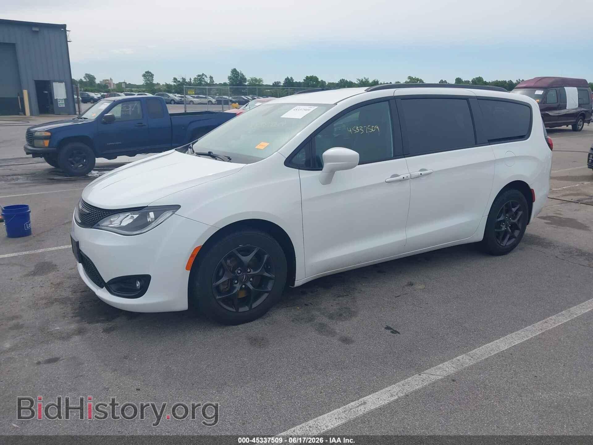 2018 CHRYSLER PACIFICA - VIN: 2C4RC1BG0JR235942 - Photo 2
