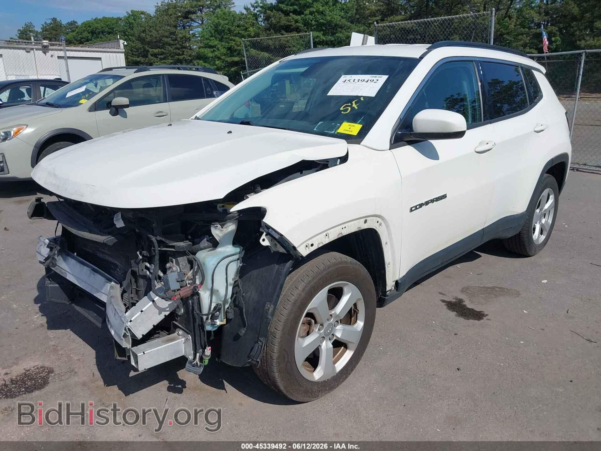 2019 JEEP COMPASS - VIN: 3C4NJDBB6KT650305 - Фото 2