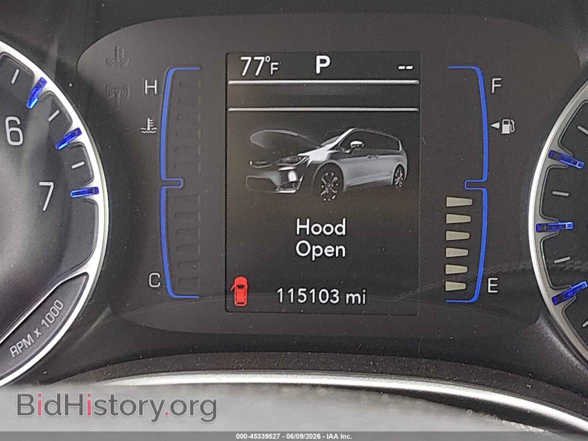 2018 CHRYSLER PACIFICA - VIN: 2C4RC1BG6JR204033 - Фото 15