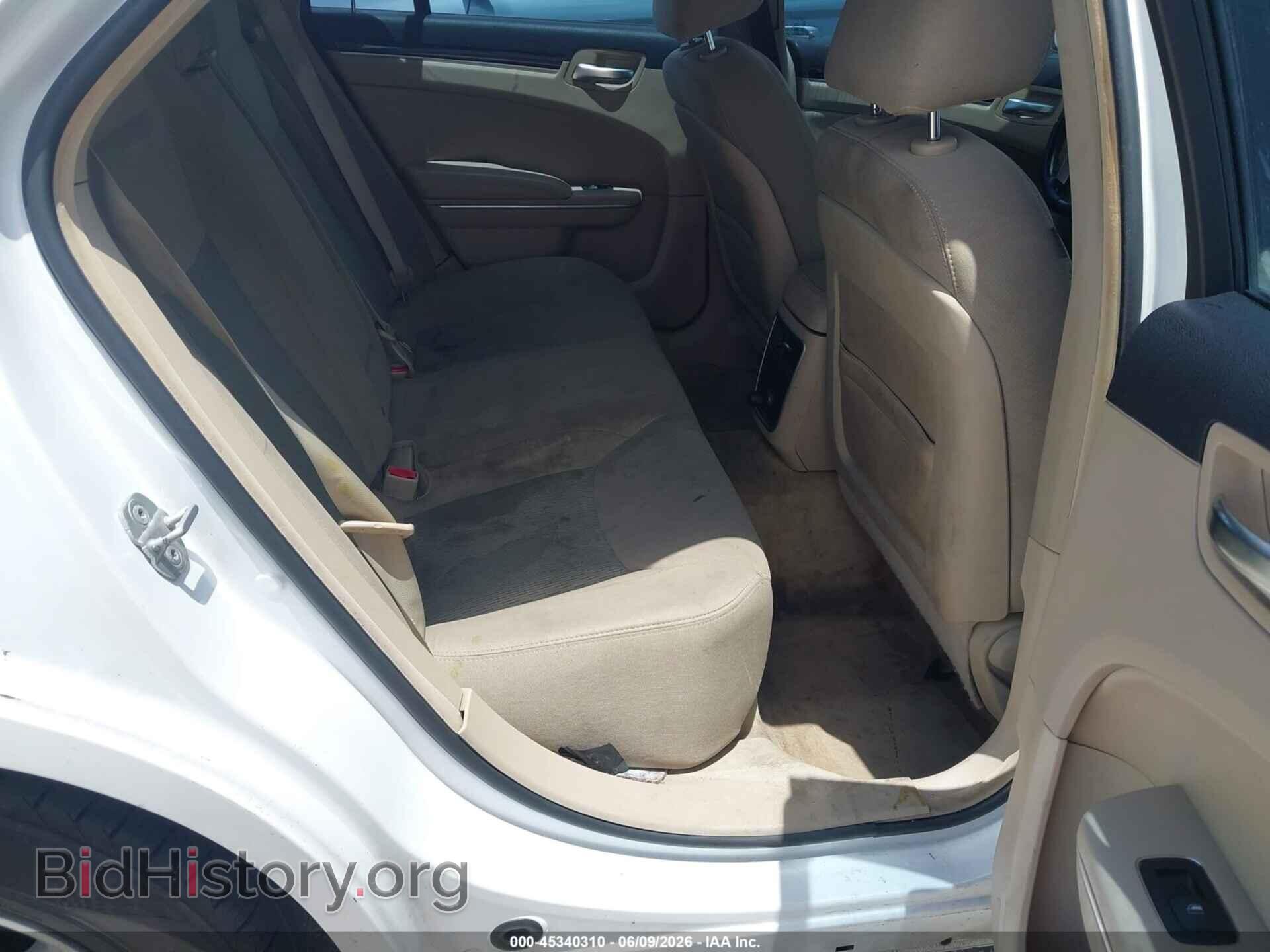 2012 CHRYSLER 300 - VIN: 2C3CCAAG4CH312672 - Photo 8