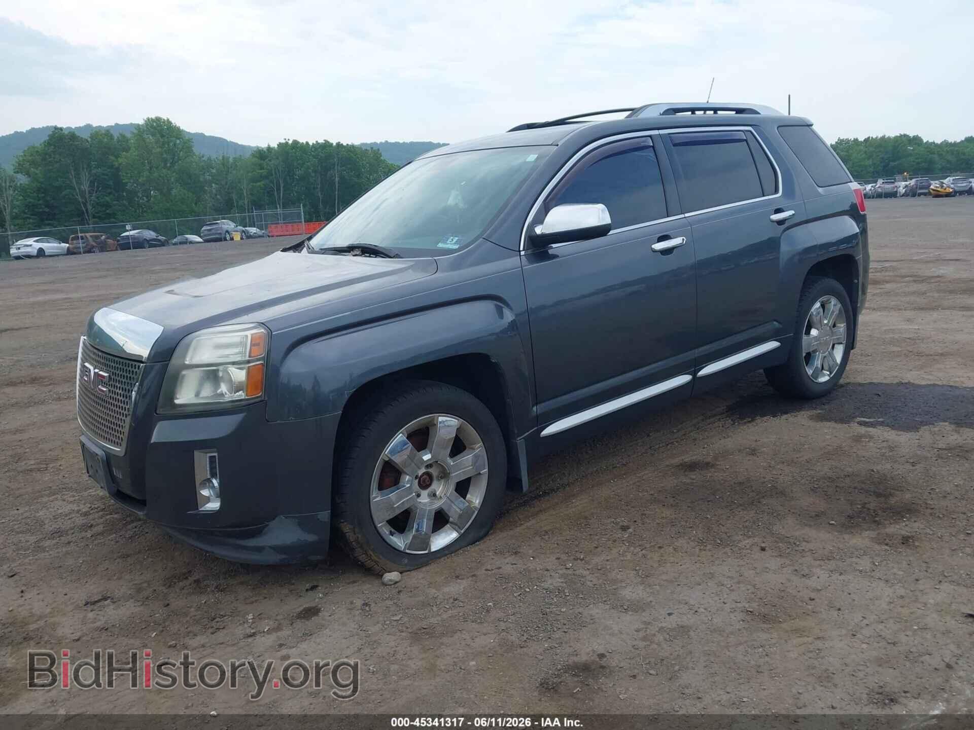 2011 GMC TERRAIN - VIN: 2CTFLVE50B6399543 - Photo 2