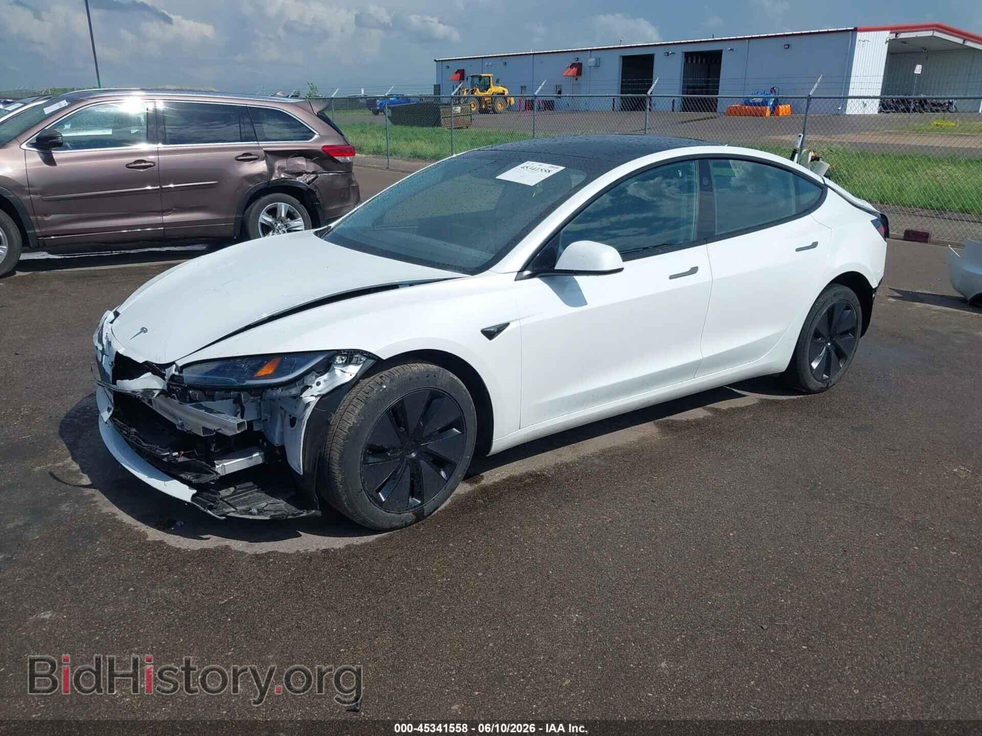 2025 TESLA MODEL 3 - VIN: 5YJ3E1EB3SF885328 - Photo 2