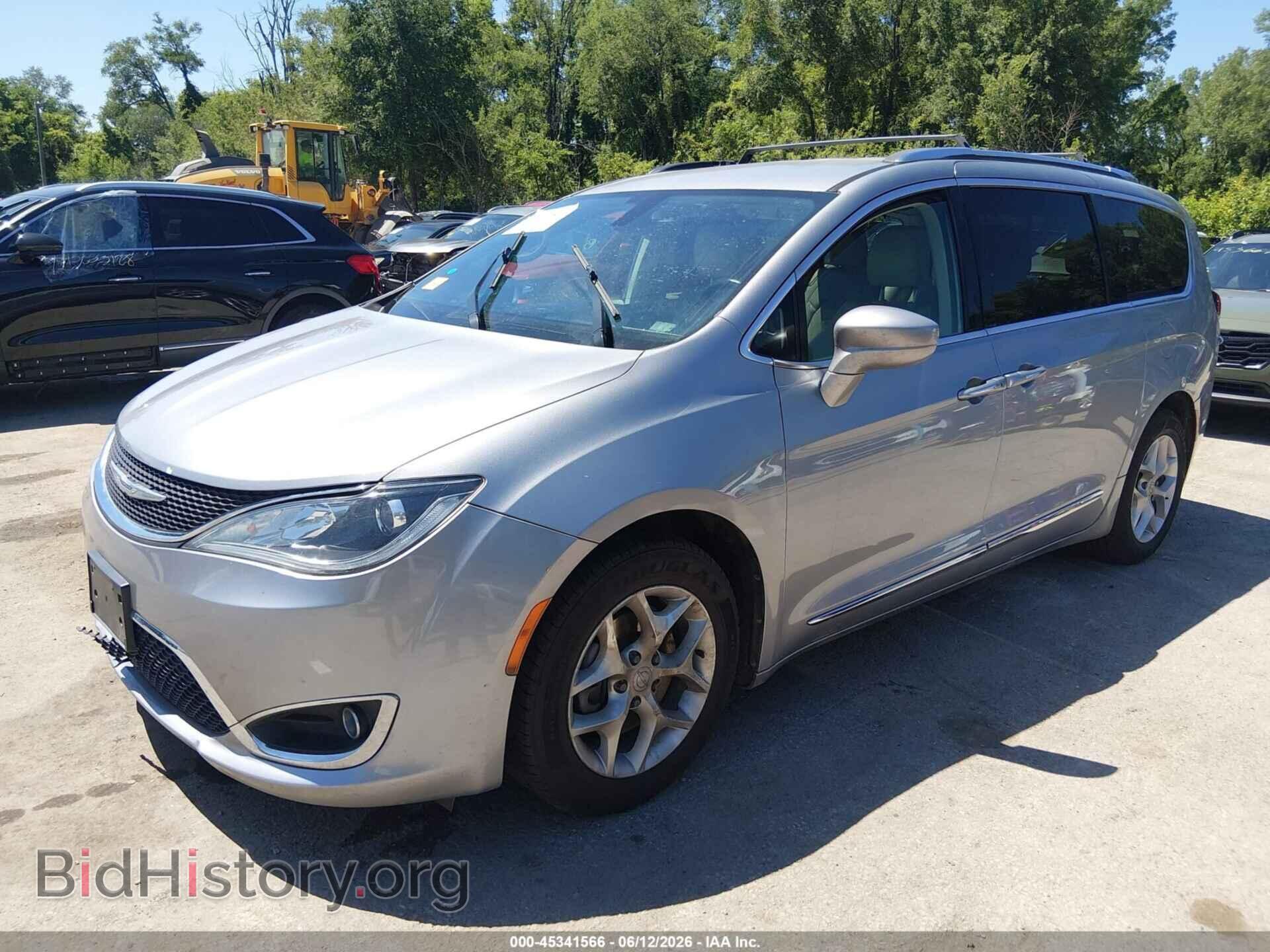 2019 CHRYSLER PACIFICA - VIN: 2C4RC1EG3KR576085 - Photo 2