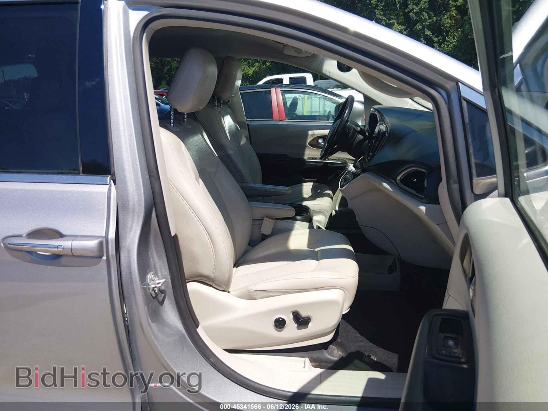 2019 CHRYSLER PACIFICA - VIN: 2C4RC1EG3KR576085 - Photo 5