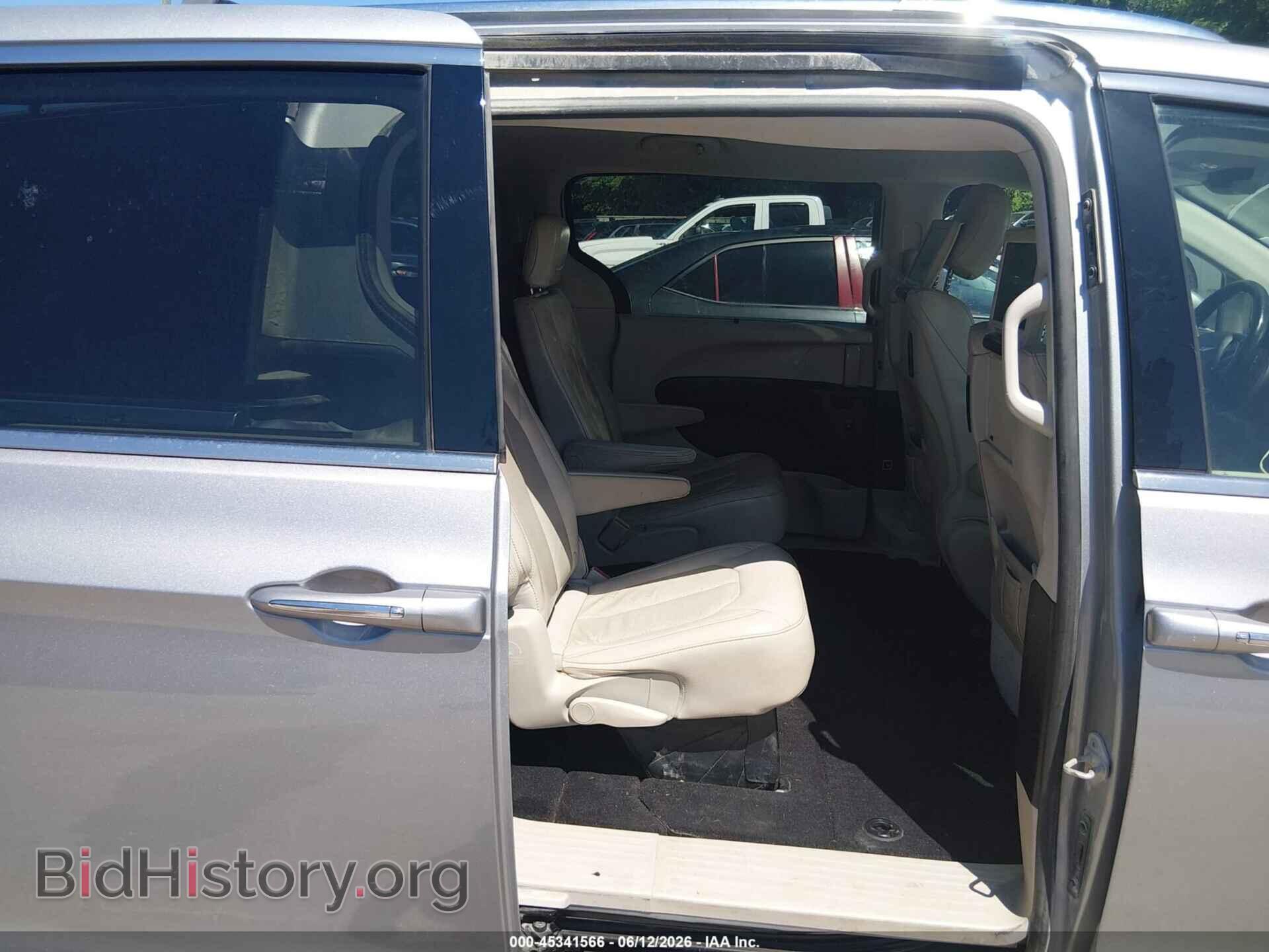 2019 CHRYSLER PACIFICA - VIN: 2C4RC1EG3KR576085 - Photo 8