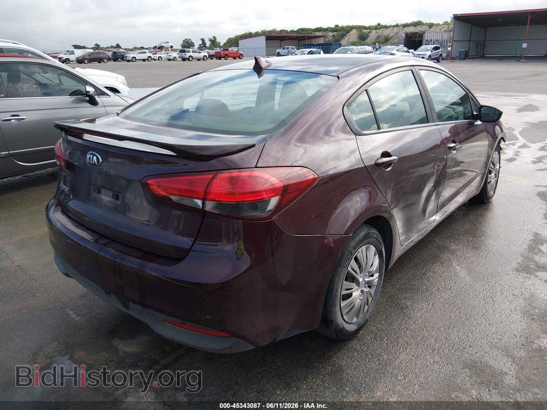 2017 KIA FORTE - VIN: 3KPFL4A76HE061229 - Фото 4