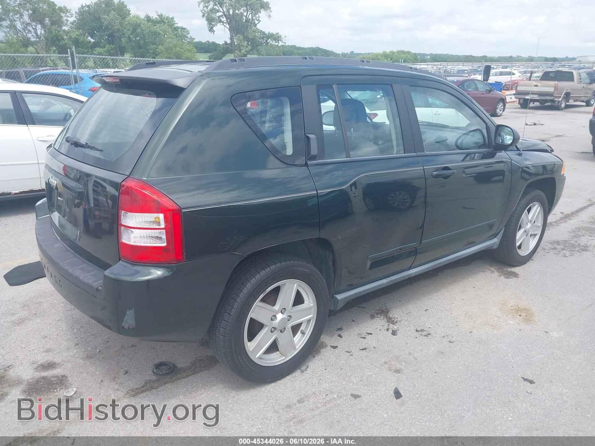 2010 JEEP COMPASS - VIN: 1J4NT4FB1AD612242 - Фото 4