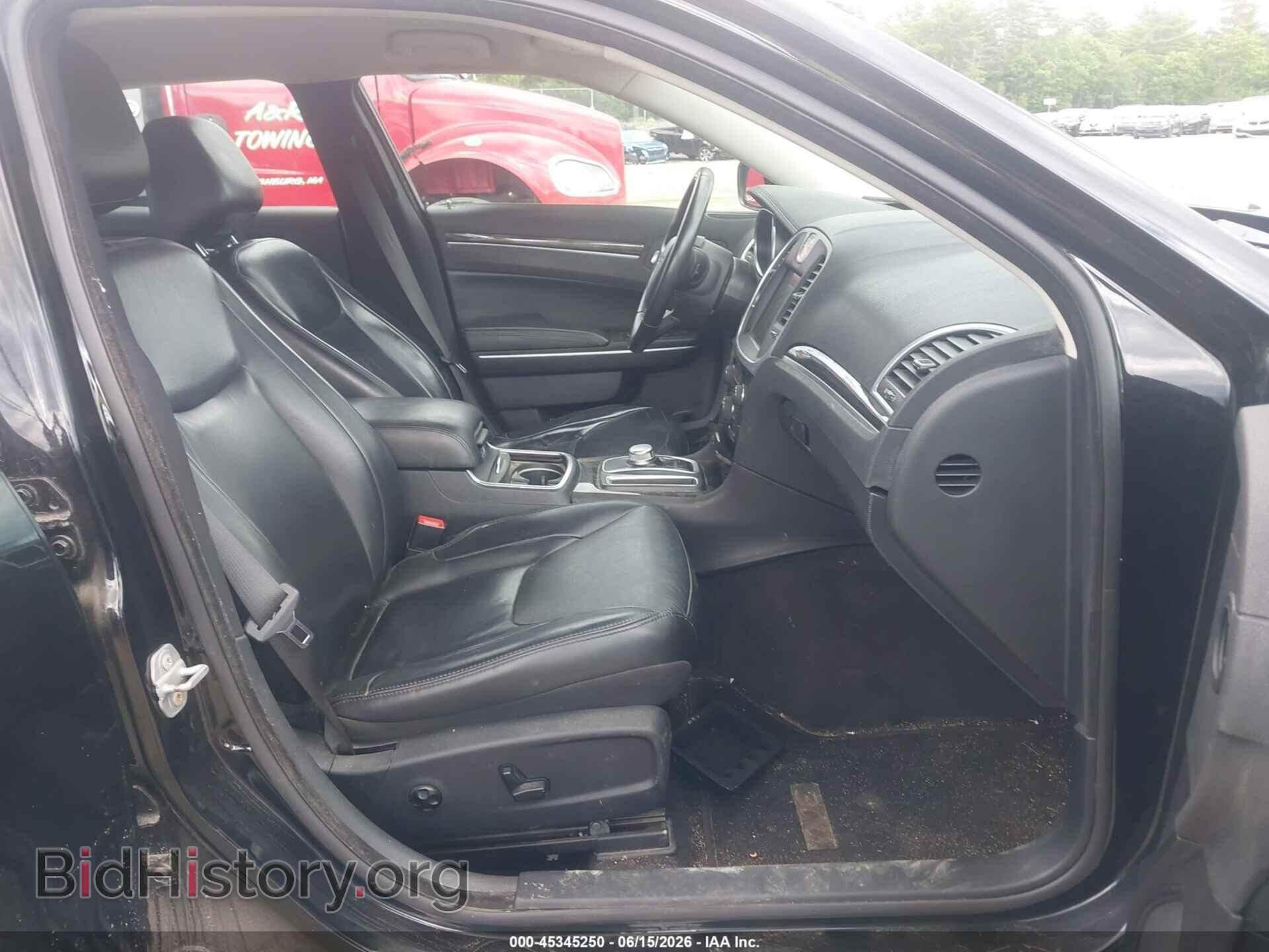 2016 CHRYSLER 300 - VIN: 2C3CCARG1GH344196 - Фото 5