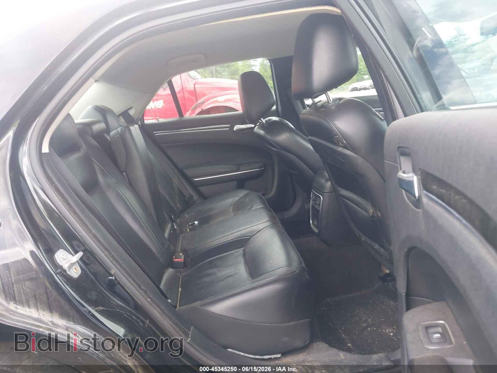 2016 CHRYSLER 300 - VIN: 2C3CCARG1GH344196 - Фото 8