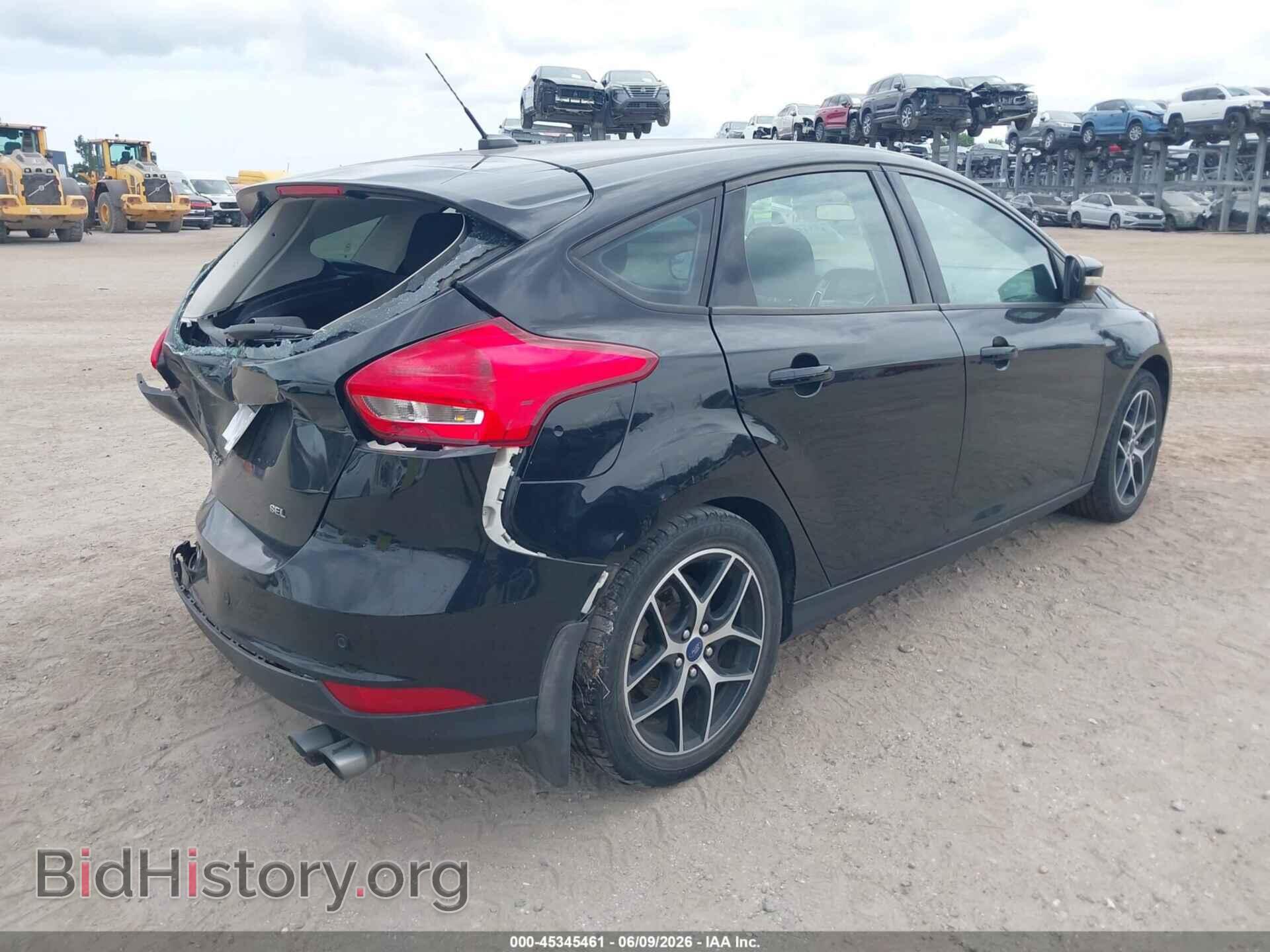 2017 FORD FOCUS - VIN: 1FADP3M23HL307947 - Фото 4